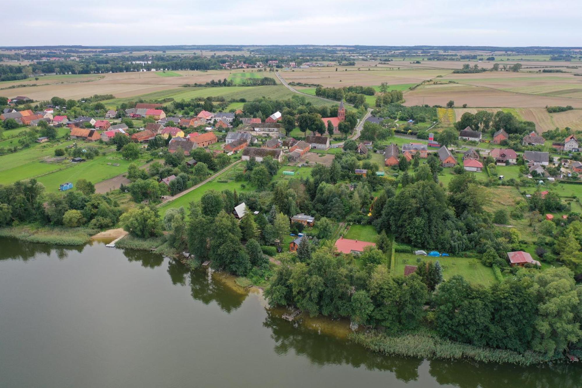 Domel letniskowy drewniany nad Jeziorem Strzeszowskim nowy Zewnętrze zdjęcie